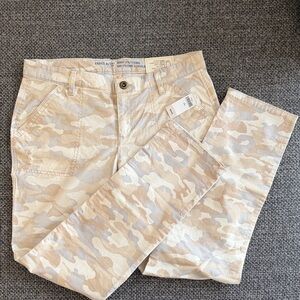 GAP Skinny Utility Khaki size 4
